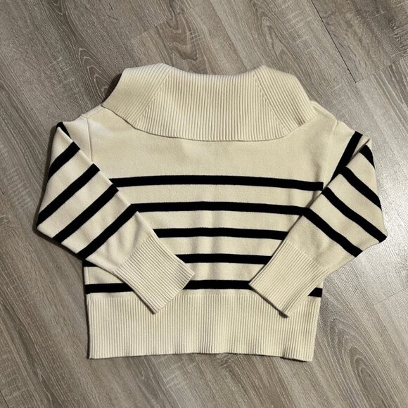 Zara V-Neck Striped Knit Sweater - Picture 3 of 4